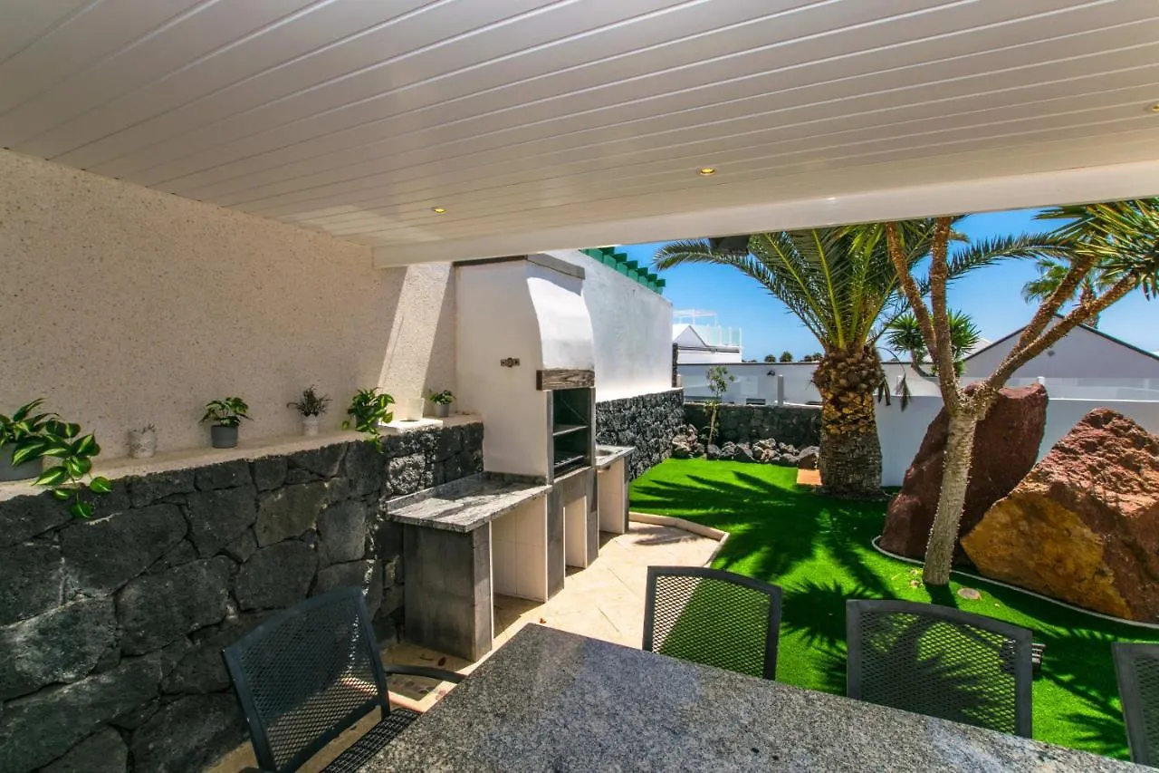 Casa Flamingo - Lh106 By Villas Now Ltd Playa Blanca  Playa Blanca (Lanzarote)