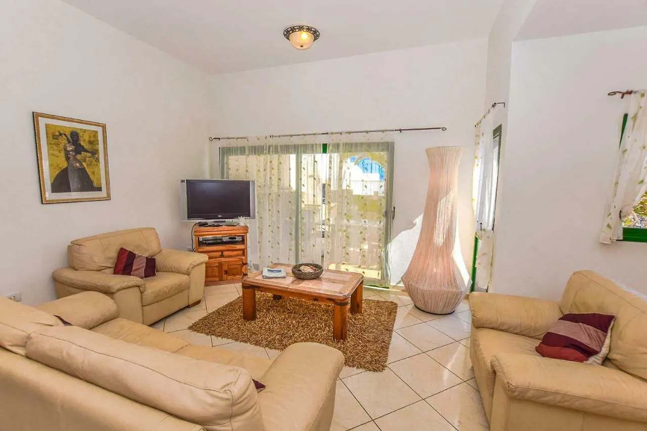 Casa Flamingo - Lh106 By Villas Now Ltd Playa Blanca  Spain
